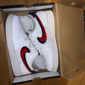 Air Force 1 “Chenille Swoosh”